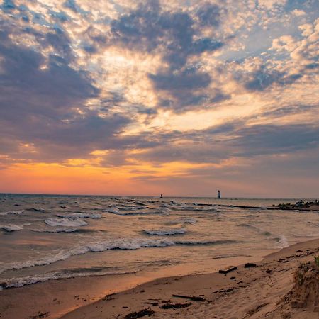 Beach 106 Direct Access Near Downtown Tart Trail Traverse City Ngoại thất bức ảnh
