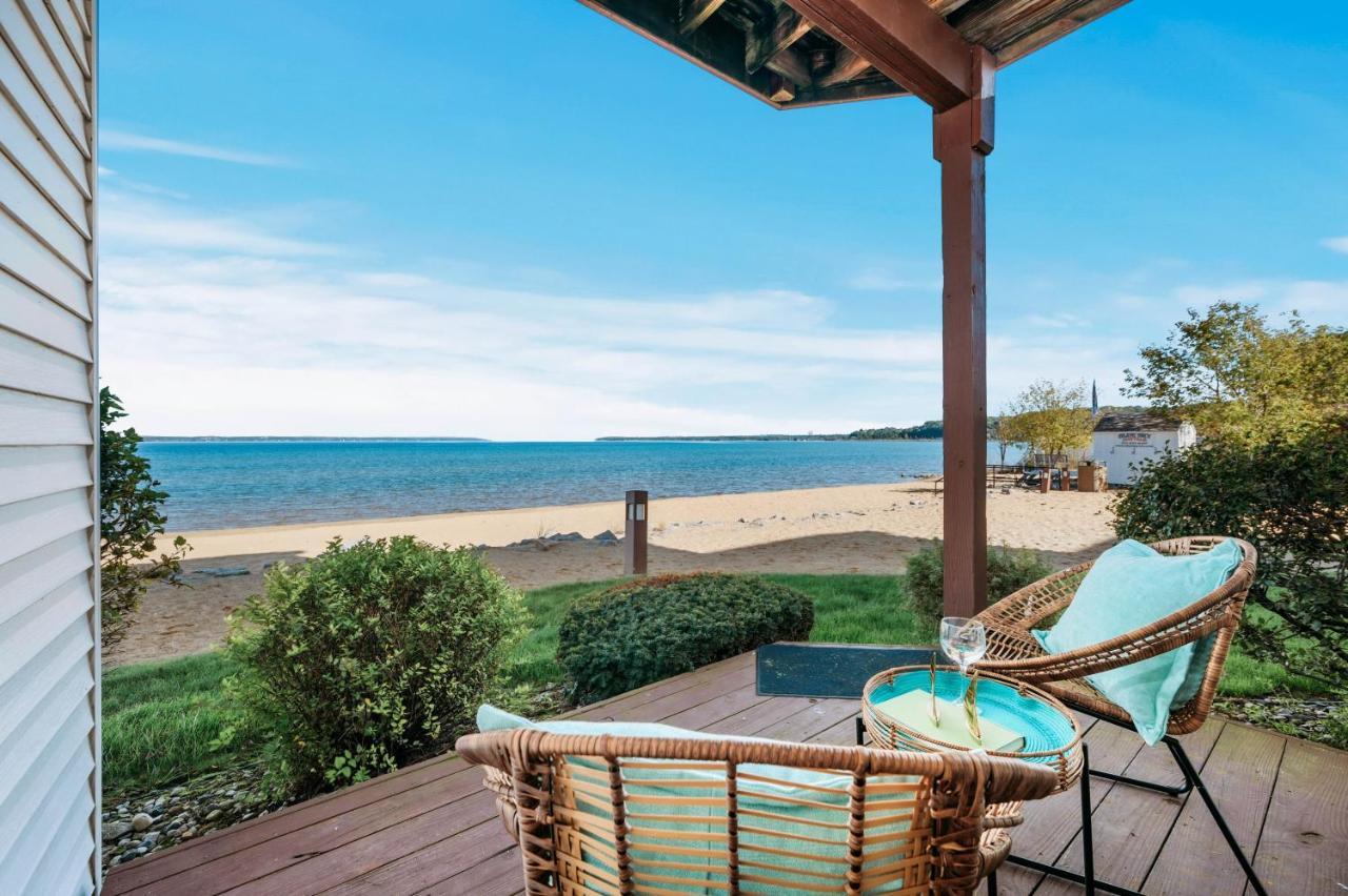 Beach 106 Direct Access Near Downtown Tart Trail Traverse City Ngoại thất bức ảnh